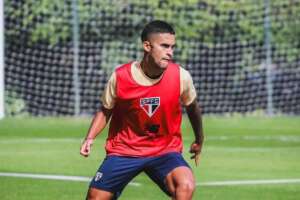 Bahia encaminha contratação de dois meias do São Paulo; saiba valores