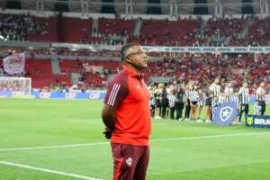 Técnico do Internacional aprova atuação contra o líder: 'Colher frutos no ano que vem'