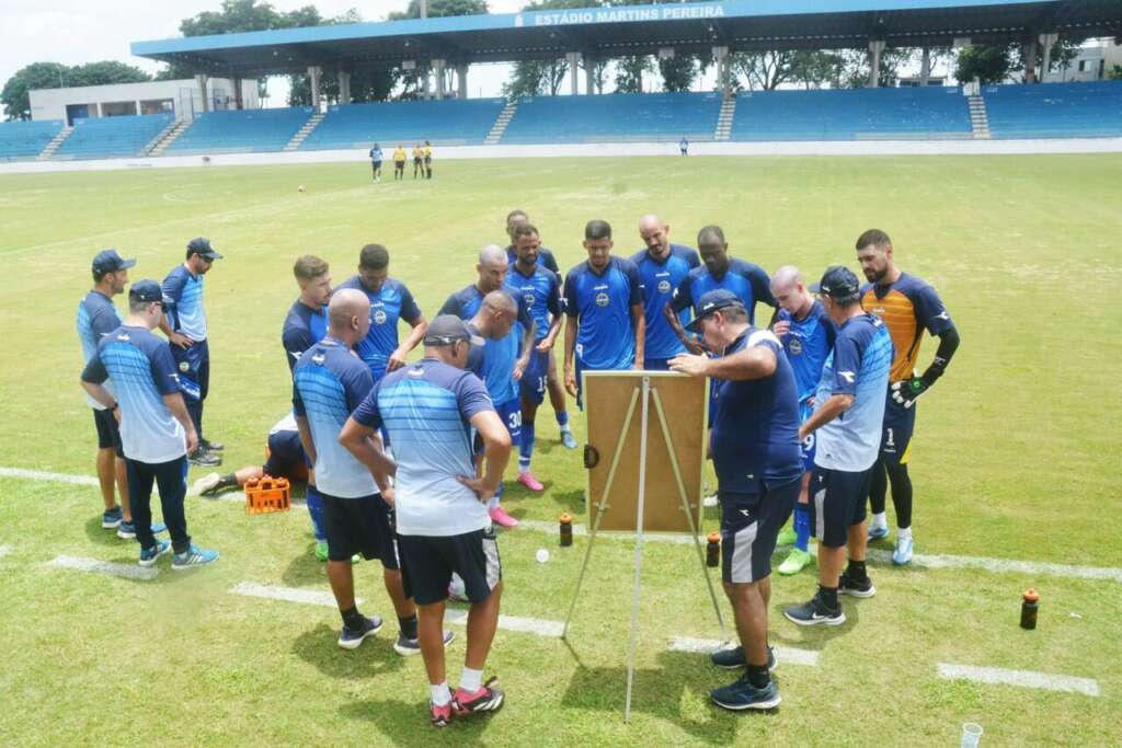 Sao Jose vence jogo treino preparatorio para a Serie A2 1