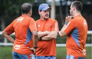 Diniz desabafa sobre iminente saída do Cruzeiro: 'Falta de convicção'