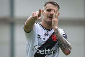 Cuiabá 1 x 2 Vasco - Vegetti brilha e Cruzmaltino fecha Brasileirão em alta