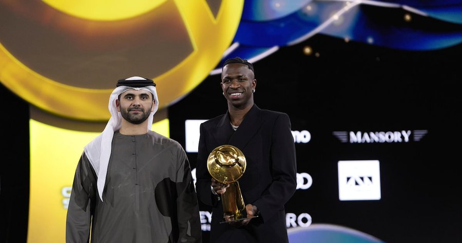 Vinícius Júnior é eleito o melhor do mundo pela Globe Soccer Awards