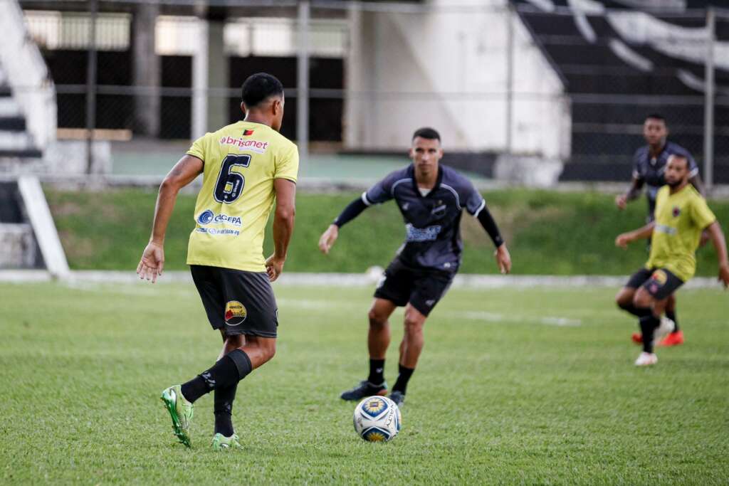 Botafogo-PB empata com ABC em jogo-treino no Frasqueirão 2 Botafogo-PB empata com ABC em jogo-treino no Frasqueirão (Foto: Cristiano Santos/Botafogo-PB)