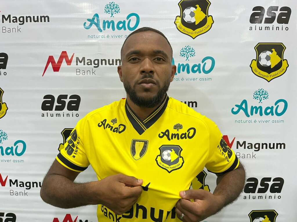 São Bernardo contrata lateral do Operário-PR