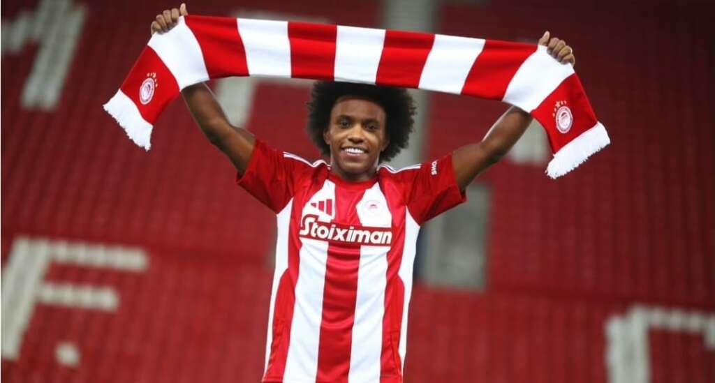 Olympiacos confirma saída de Willian, ex-Corinthians