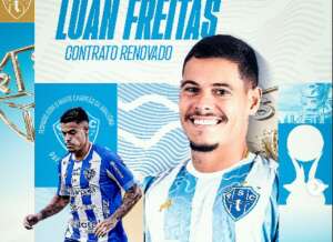 Zagueiro celebra renovação com o Paysandu: 