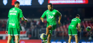 Na mira de gigantes, lateral do Juventude tem o maior número de assistências no Brasileirão