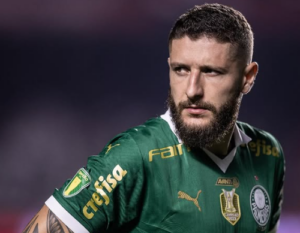 Atrás de um meia, Santos quer tirar Zé Rafael do Palmeiras