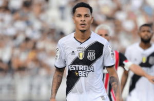 Vila Nova assina com lateral que estava na Ponte Preta