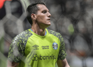 Cruzeiro anuncia rescisão do contrato do goleiro Rafael Cabral
