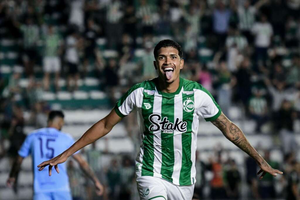 Red Bull Bragantino faz proposta por meia-atacante do Santos