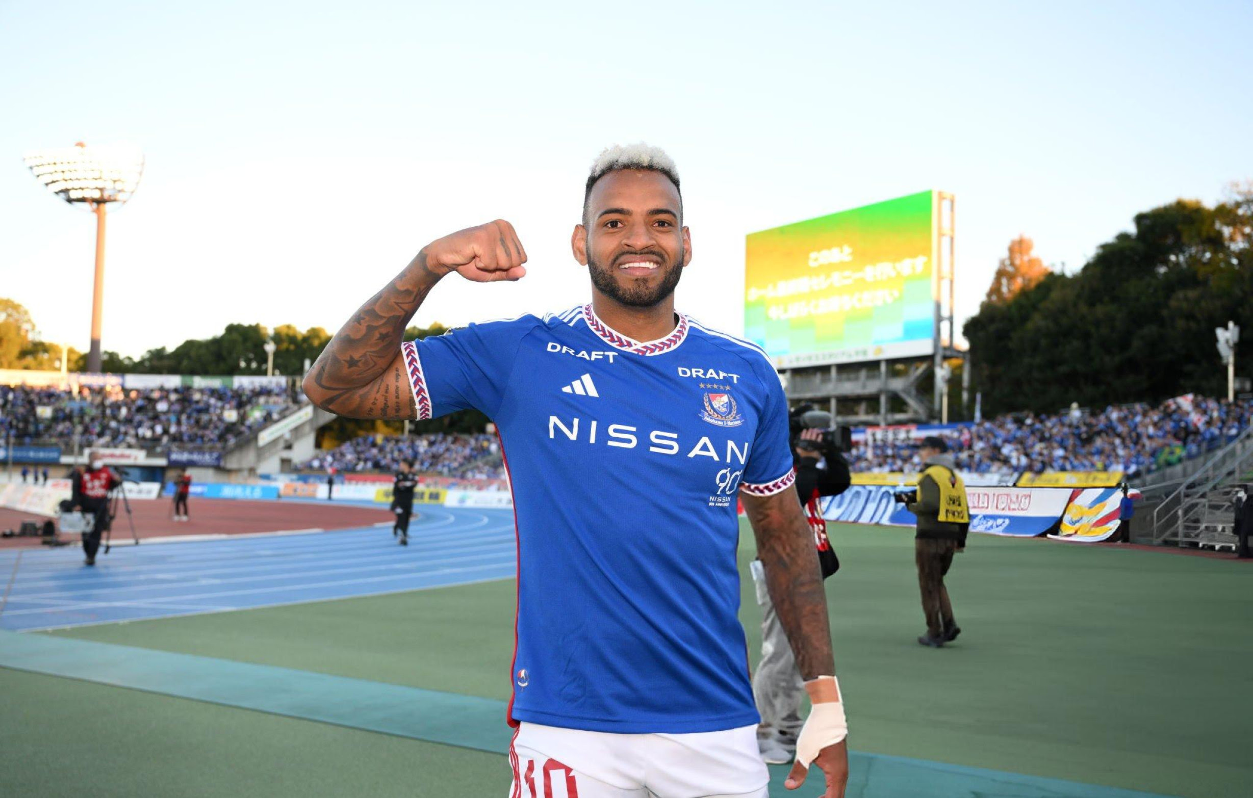 Anderson Lopes entra para história do Campeonato Japonês após anotar duas artilharias (Foto: Divulgação/J.League)