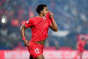 Revelado no Vitória, atacante começa bem na seleção do Vietnã