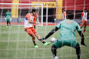 Atacante português do Sport comenta intercâmbio do Brasil com Europa: 