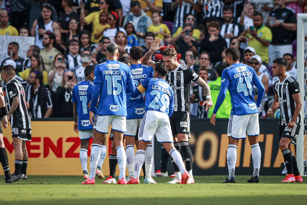 Atlético-MG 0 x 0 Cruzeiro –  Clássico quente, mas sem gols em Orlando
