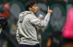 Abel diz ter mais títulos no Palmeiras do que Klopp pelo Liverpool