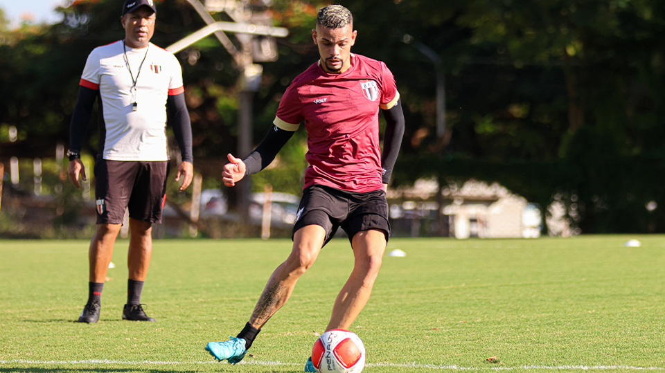 Apresentado, ex-Guarani destaca estrutura do Botafogo-SP e foca no Paulistão