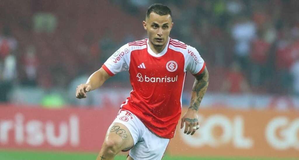 Bruno Gomes, do Internacional, rompe o ligamento do joelho