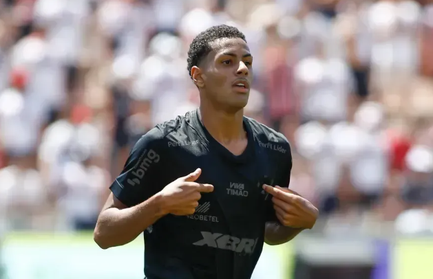 Corinthians e Chelsea avançam em negociação por Denner; venda pode render até R$ 76 milhões ao Timão