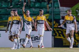 CATARINENSE: Criciúma vence clássico e Chape passa pelo Brusque