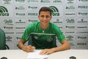 Chapecoense acerta venda de atacante Diego Cóser ao Internacional 