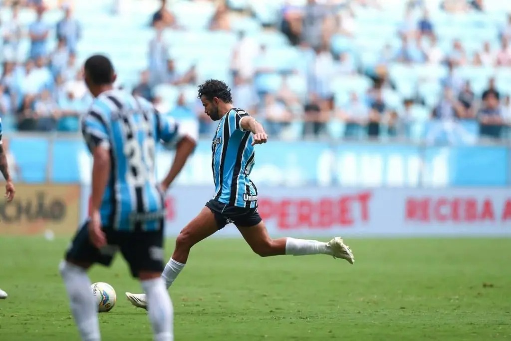 Ceará avalia contratação de Diego Costa, mas pedida salarial 'assusta' (Foto: Lucas Uebel/Grêmio)