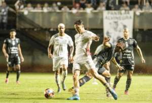 Ferroviária x Oeste - AFE quer seguir 100% e Rubrão busca 1ª vitória