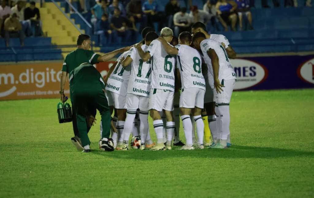 GOIANO: Vila Nova começa bem, mas Goiás tropeça fora de casa (Foto: Goiás)