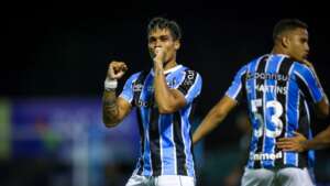 GAÚCHO: Grêmio e Inter tentam seguir invictos e na liderança de seus grupos