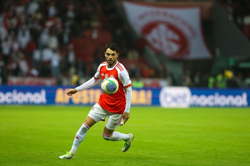 Sport busca contratação do meia Hyoran, do Internacional (Foto: Ricardo Duarte/Divulgação, Internacional)