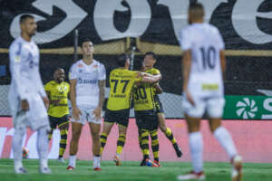 São Bernardo 3 x 1 Santos – Neymar chegará para espantar a crise?