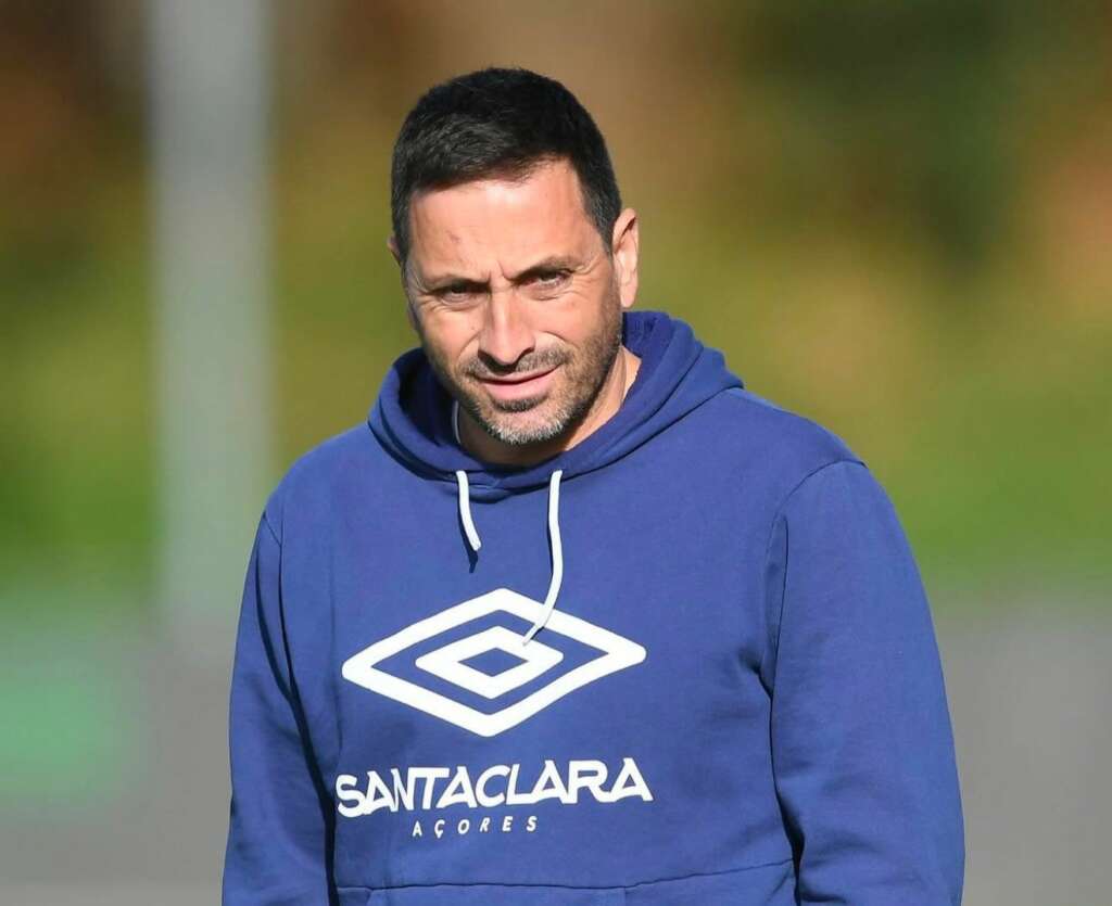 Botafogo avança na negociação para contratar Vasco Matos do Santa Clara