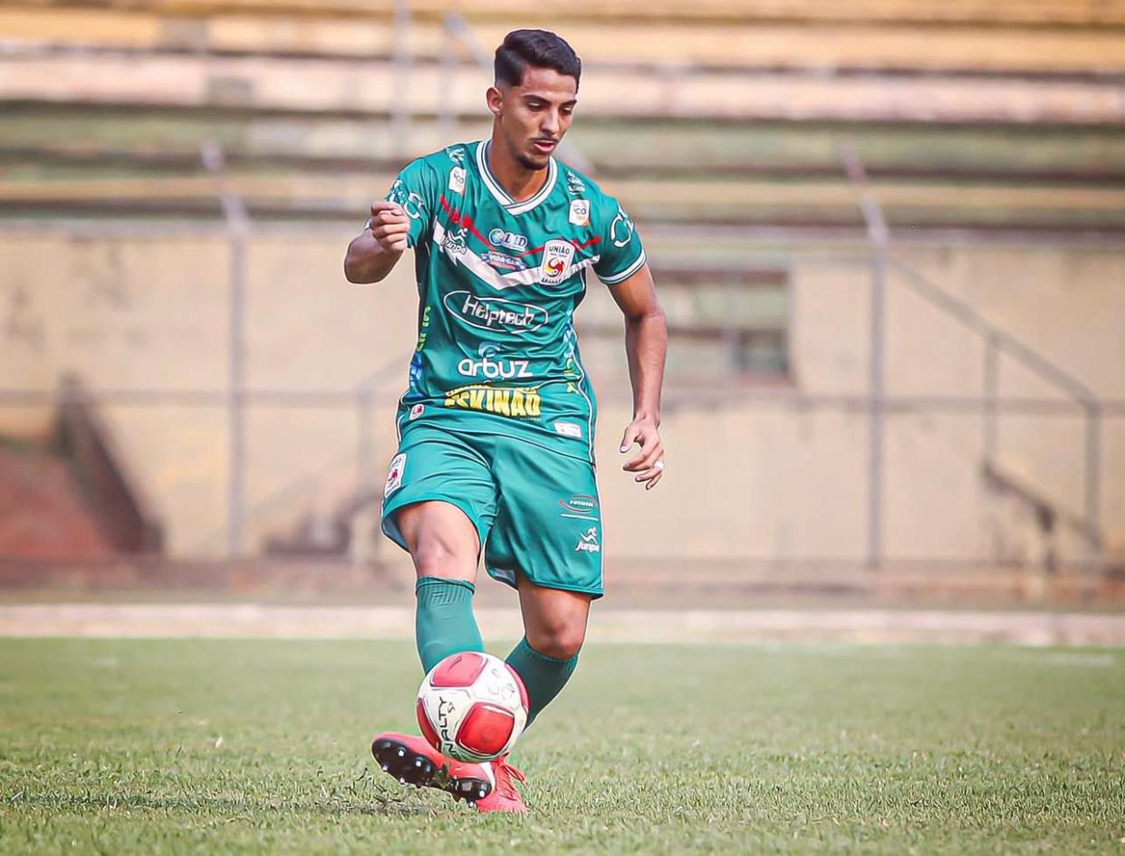 Lateral-direito Léo Machado, do União São João, pode pegar até 6 jogos de gancho (Foto: Arquivo Pessoal / Instagram)