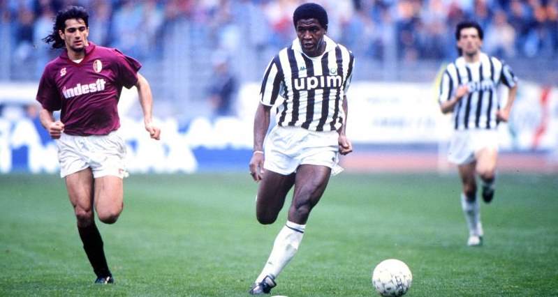 Ex-zagueiro da Seleção Brasileira monta grupo de samba e faz sucesso em Campinas 3 Júlio César - zagueiro