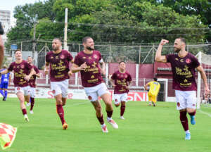 Juventus 3 x 1 Portuguesa Santista - Moleque Travesso vence 1ª na Série A2