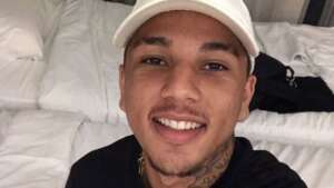 Atleta flagrado comprando refrigerante no intervalo de jogo explica ocorrido