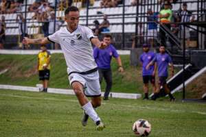 Meia do ABC tem lesão no LCA e passará por cirurgia