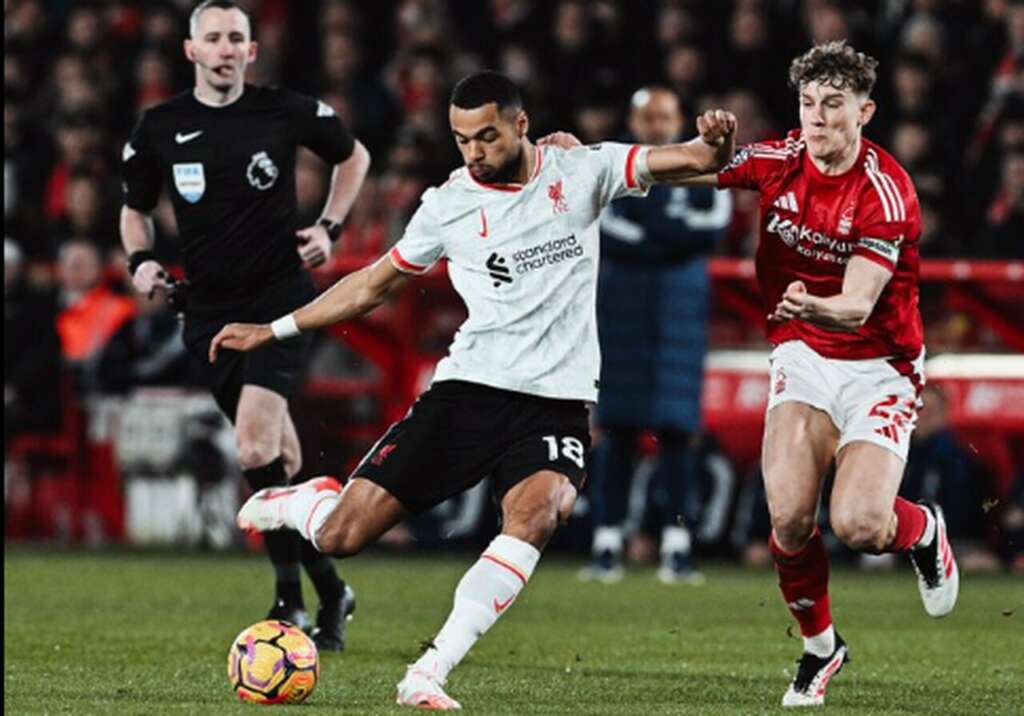Liverpool empata com Nottingham Forest e mantém vantagem no Inglês