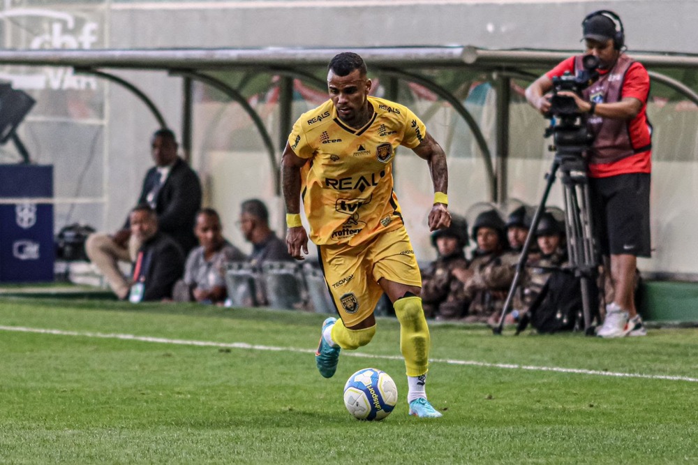 São José confirma empréstimo de destaque do Amazonas ao futebol da Ásia (Foto: João Normando/AMFC)