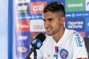 Nestor reforça meio do Bahia e projeta disputa firme por titularidade