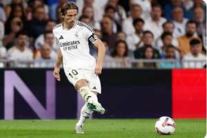 Rodrygo marca e Real Madrid decidirá a Supercopa da Espanha