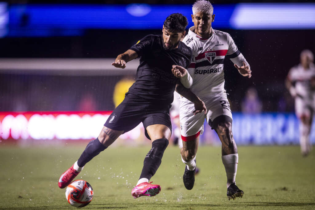 São Paulo 3 x 1 Corinthians - Tricolor vence clássico com primeiro gol de Oscar 2 São Paulo