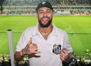 Em que condições físicas Neymar chegaria para jogar pelo Santos?