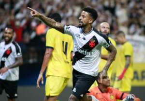 Vasco 2 x 0 Madureira - Com titulares, Cruzmaltino desencanta na Taça Guanabara