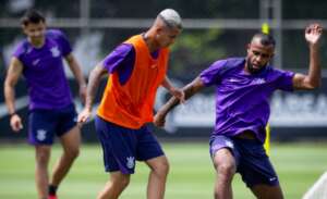 Ramón Díaz planeja Corinthians com força máxima no clássico