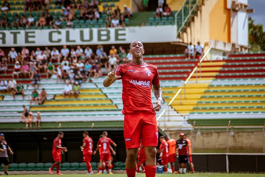 União São João 0 x 1 Itapirense – Golaço define placar em jogo equilibrado