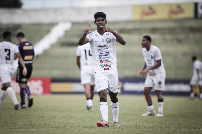 Tarde de goleadas garante mais dois no mata mata da Copinha