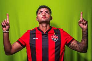 Vitória anuncia contratação do volante Val Soares, ex-Paysandu