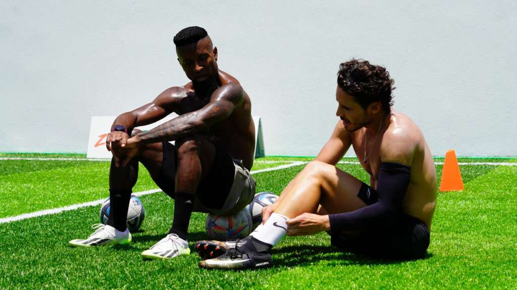 Veiga faz treino intenso de pré-temporada com Zé Roberto antes de reapresentação no Palmeiras