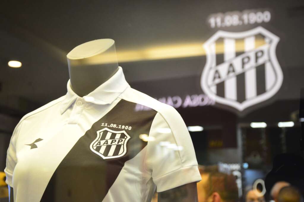 Inspirada em 1997, Ponte Preta lança novo uniforme para a temporada de 2025 3 WhatsApp Image 2025 01 17 at 21.25.16